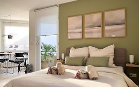 Lubu Stay Central, Cozy, With Workspace And Parking