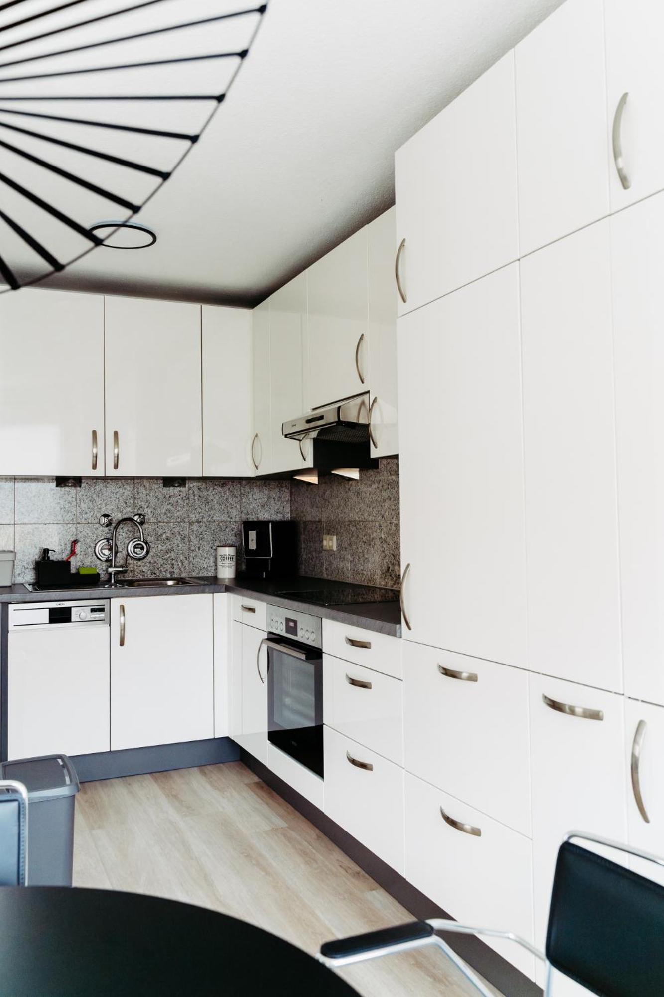 Lubu Stay Central, Cozy, With Workspace And Parking Ludwigsburg Exterior foto