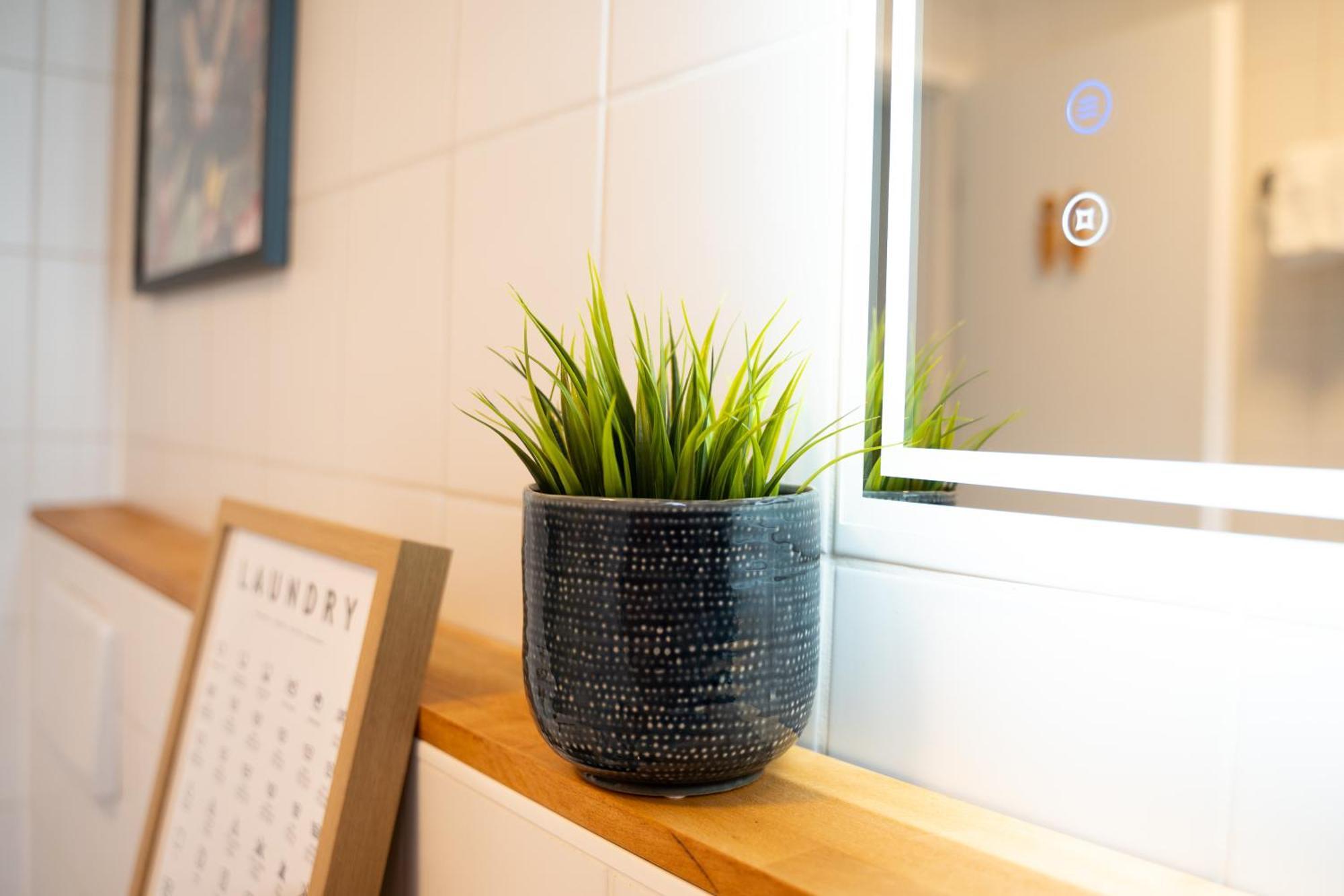 Lubu Stay Central, Cozy, With Workspace And Parking Ludwigsburg Exterior foto
